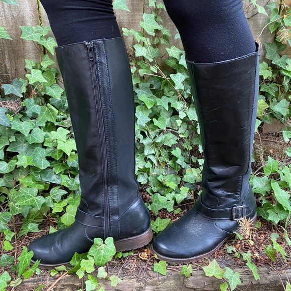 Knee Boots from Kenneth Cole - Picture 4 of 8